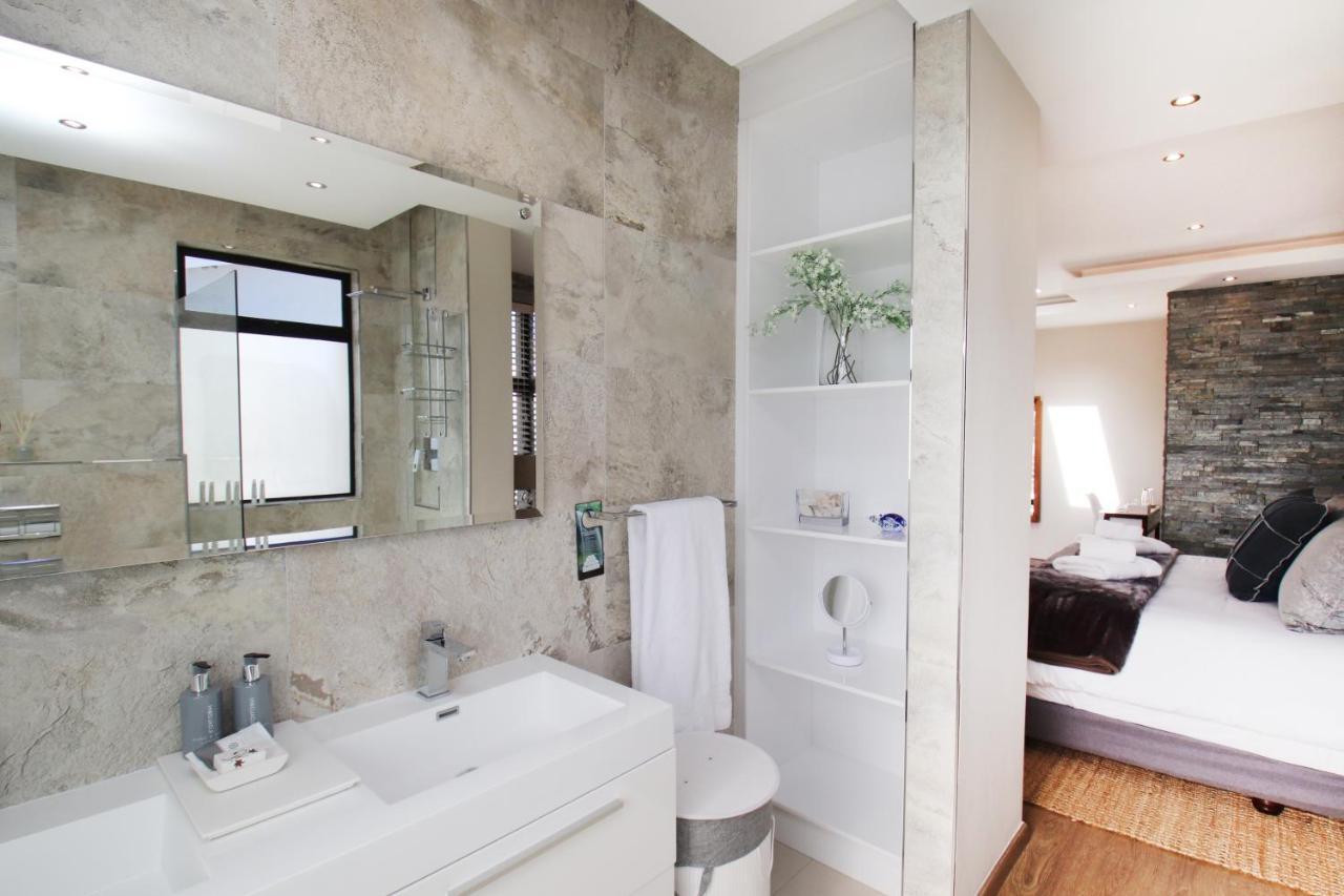 C' La Vie Luxury Accommodation Melkbosstrand Exterior photo
