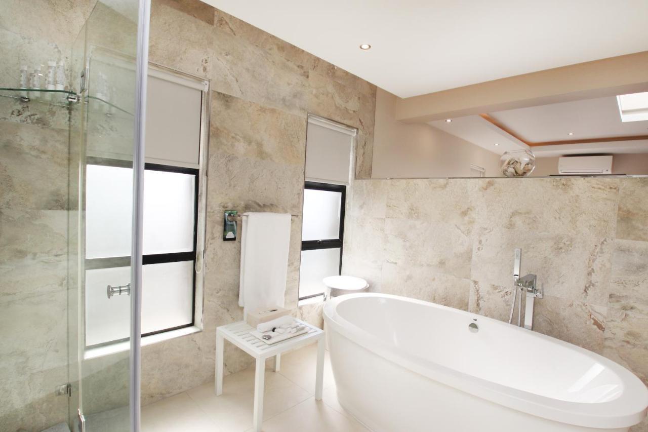 C' La Vie Luxury Accommodation Melkbosstrand Exterior photo