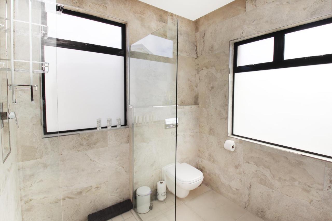 C' La Vie Luxury Accommodation Melkbosstrand Exterior photo