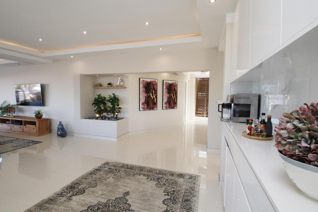 C' La Vie Luxury Accommodation Melkbosstrand Exterior photo