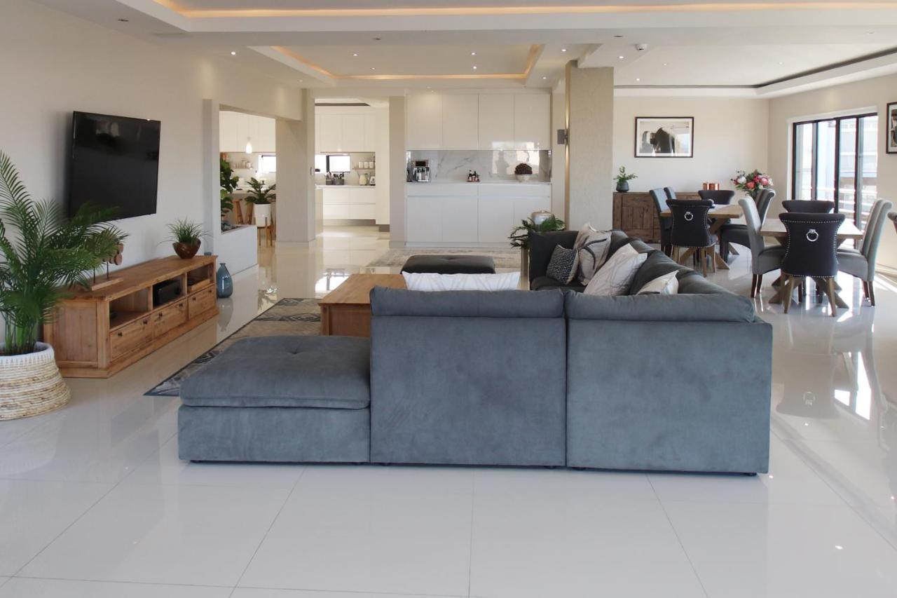 C' La Vie Luxury Accommodation Melkbosstrand Exterior photo